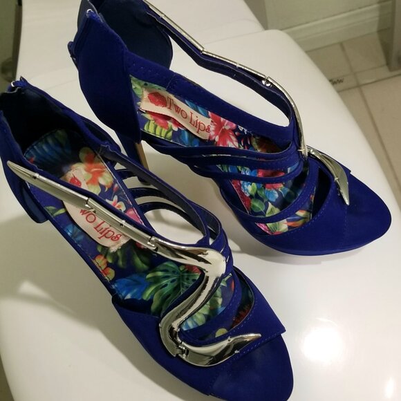 Two Lips Truly Unique Women's Heels Blue w/Metal Accents 6" - Picture 7 of 7